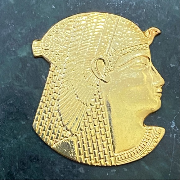 Vintage Brass Cleopatra Egyptian on Granite Stone 2x2 Square Paperweight - Picture 7 of 8